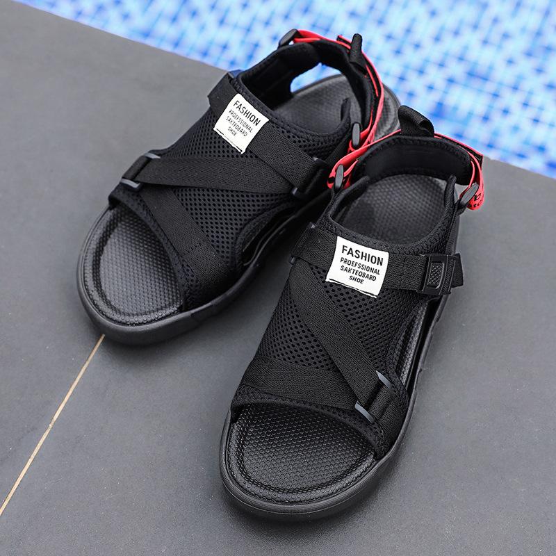 Sandals Summer Trend New Men Wear Soft-soled Sandals Driving Beach Sports Casual Non-slip Slippers Thick Bottom
