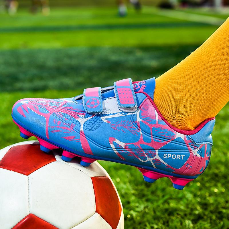 2025 spring and autumn broken nail sneakers primary school students boys training spring long nails girls children's football shoes