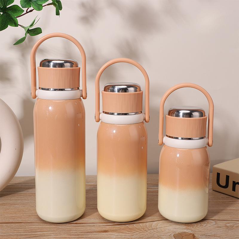 Stylish Large-Capacity Gradient 316 Stainless Steel Insulated Tea Cup, Portable and Convenient.