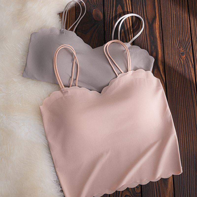 Без следов Грудь Подушка Основа Без Бюстгальтера Майка Нижнее Белье для Женщин Летом Ношение Внутри и Снаружи Красивая Спина Тонкий Дизайн