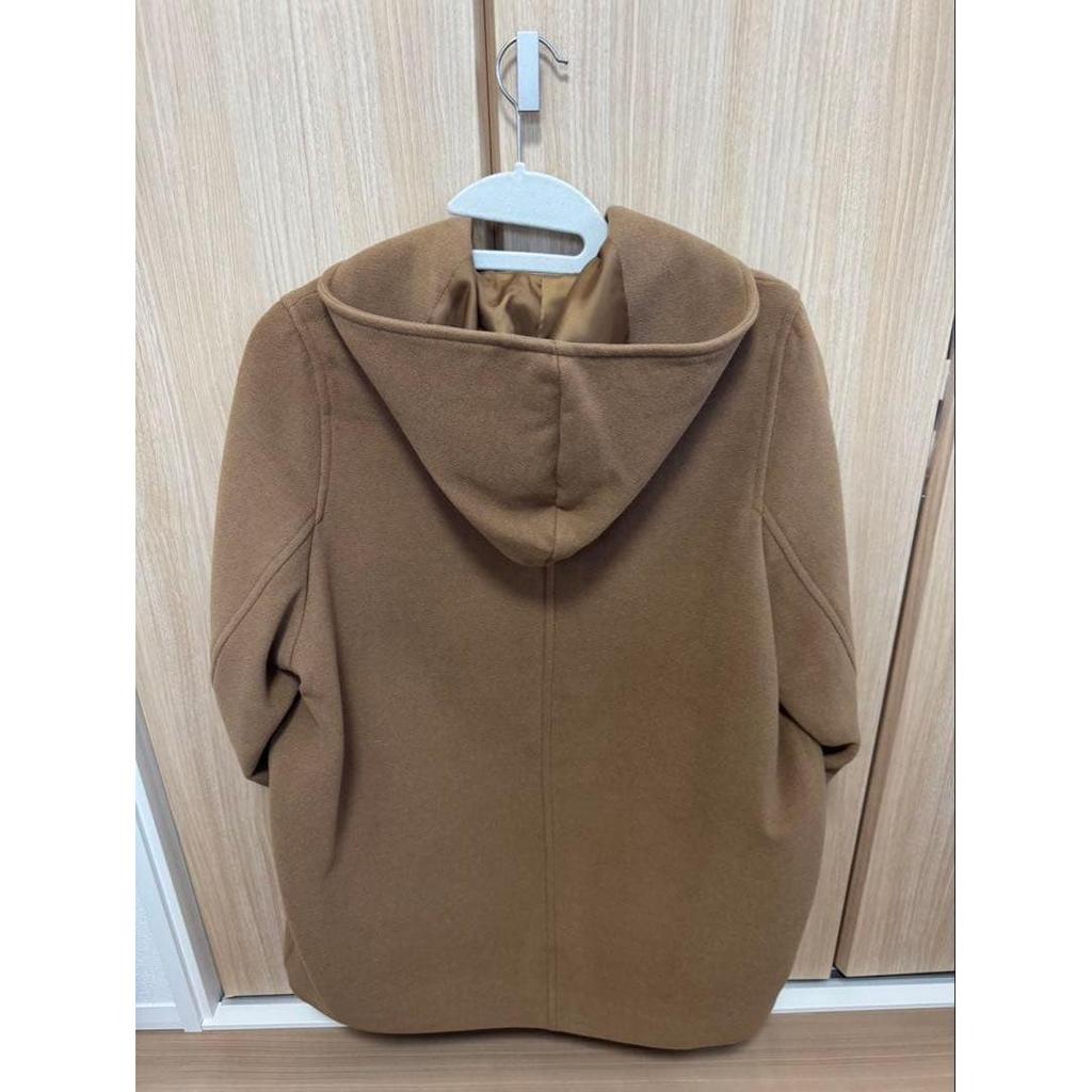 Б/у парка UNIQLO с капюшоном, цвет верблюжий, размер M