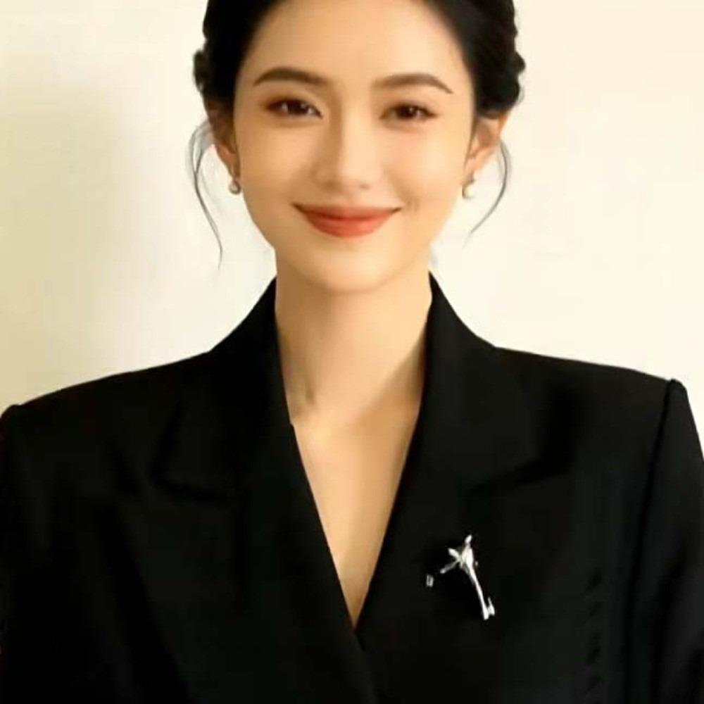 French Style Calla Brooch Vintage Metal Glossy Brooch Zantedeschia Pins  Western-style Clothes