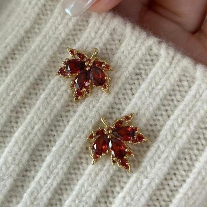 Серьги ANENJERY с красным кленовым листом и кубическим цирконием для женщин, Универсальные уникальные украшения… Больше