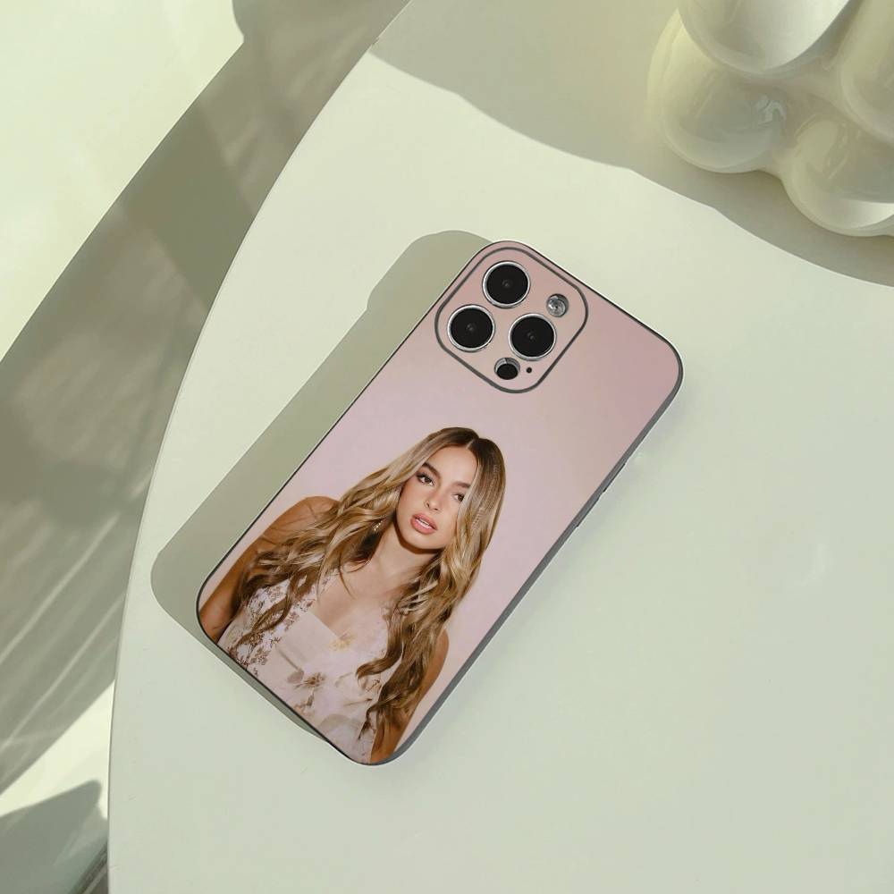Чехол для телефона Addison Rae для iPhone 17, 16, 15, 14, 13, 12, 11 Pro Max, Легкий и практичный Мягкий черный чехол