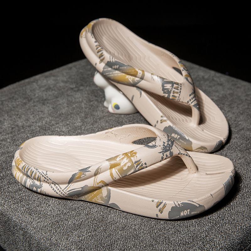 Men's slippers 2025 summer new fashion trend outer wear flip-flops one pedal shit feeling casual beach shoes