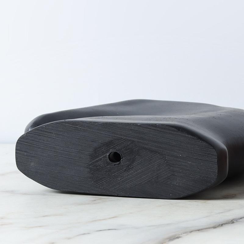 Simple Horse Head Decoration, Resin Handicrafts, Suitable for Decorating and Embellishing Indoor Environments