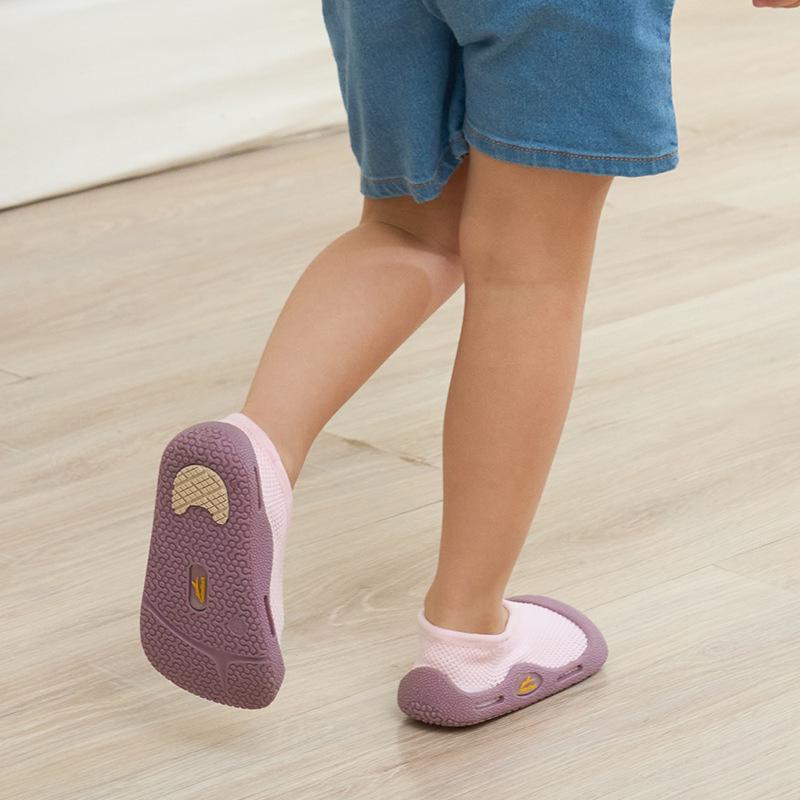 Golden Shark Kids' Wide Fit Non-slip Indoor Shoes - Silent, Breathable Soft Sole for Kindergarten and Early Education.