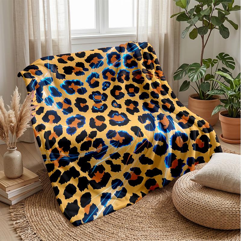 Leopard Print Fashion Pattern Theme blanket Lightweight Warm Flannel Blanket Decorative Throw Blanket for Home Decoration