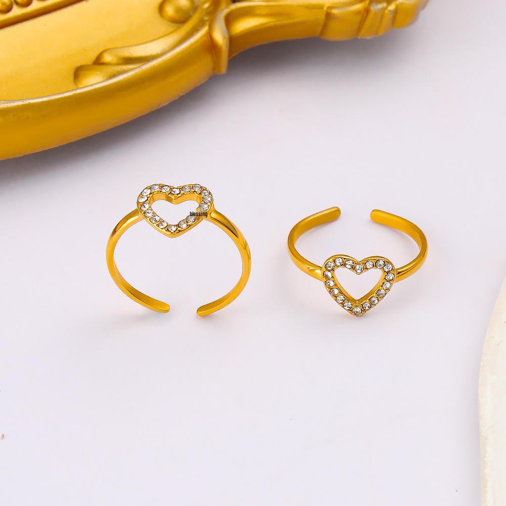 Гонконгская мода Позолоченное 18K титановое кольцо-сердце со стразами и цирконием