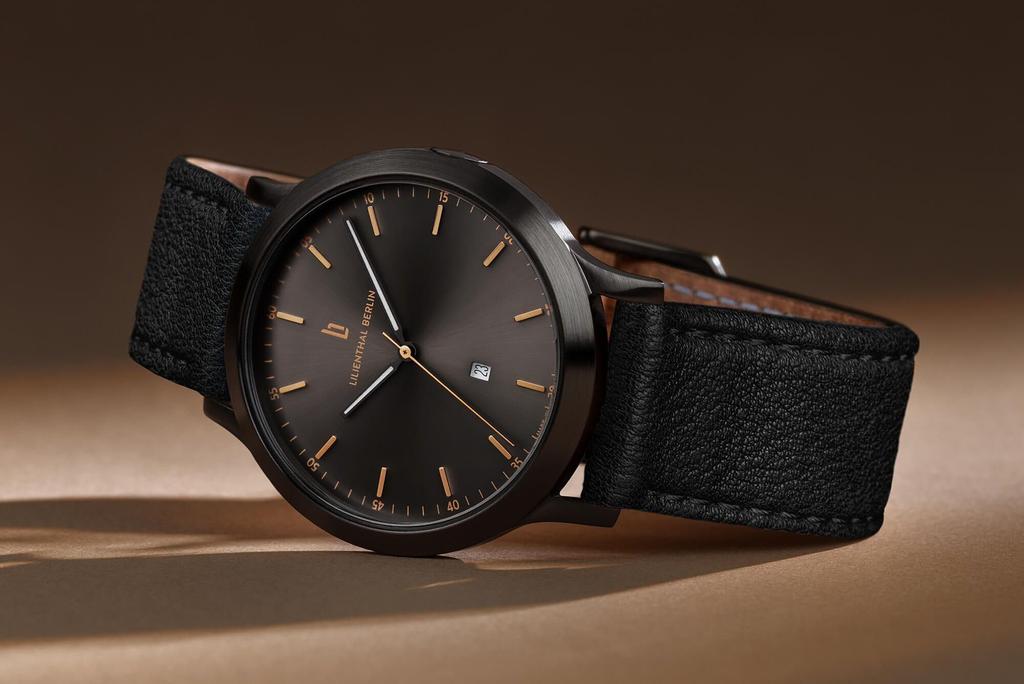 Lilianthal Berlin Сделано в черном Мужские часы, Дата, Германия, H01-105-B004CB,