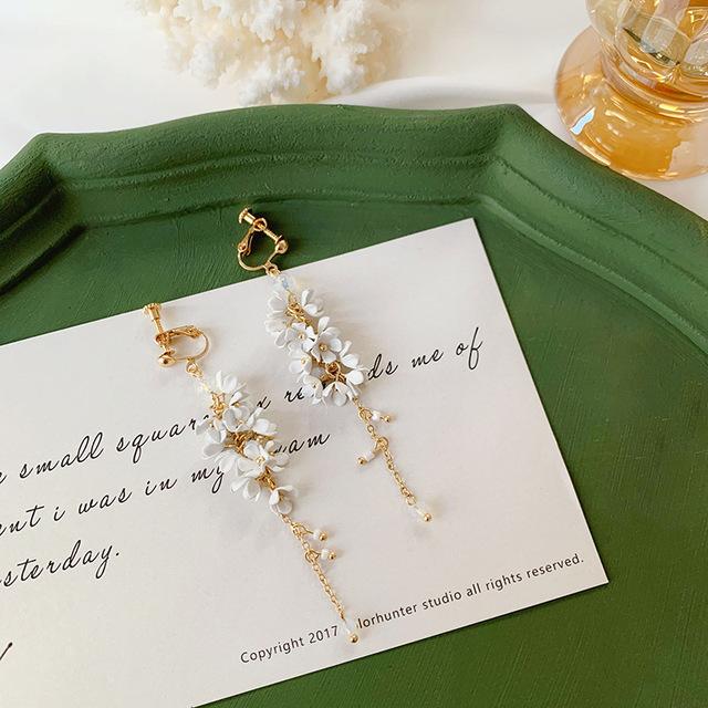 Серьги-клипсы в японском стиле с розовыми и белыми цветами и кисточками, без прорезей, длинные, с кристаллами, элегантные, цветочные, для невесты на свадьбу