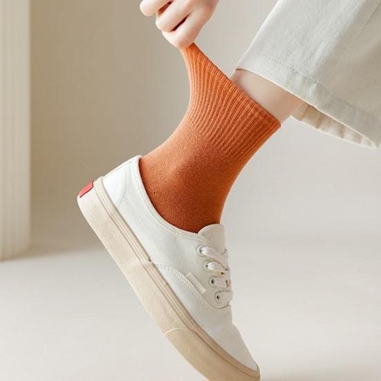 1 пара женских хлопковых носков средней длины без запаха тонкие однотонные высокоэластичные противоскользящие впитывающие пот не садящиеся спортивные носки на все сезоны