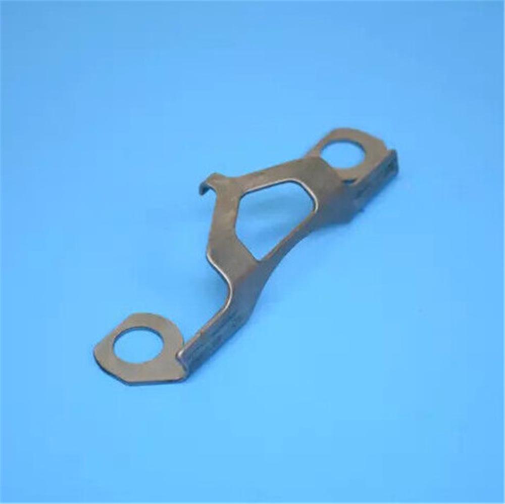New High Quality Replacement Actuator Bracket 68003568Aa