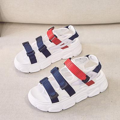 Сандалии женские 2024 женские летние новые стильные пляжные туфли сандалии на платформе мягкая подошва