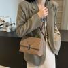 Сумка Женская Сумка 2025 Новый Модный Текстурированная Сумка на Плечо Crossbody Ромбовидная Цепочка Простая Универсальная Маленькая Квадратная Сумка