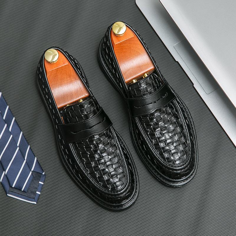 Men's Leather Shoes Summer Breathable Woven Air Cushion Men's Shoes British Style Casual Loafers Men's One Pedal