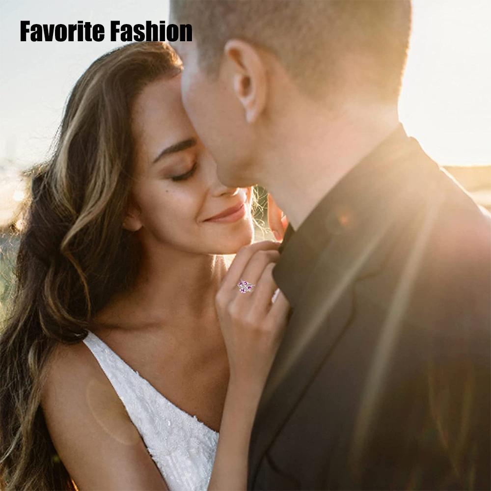 Элегантные красивые кольца с фиолетовыми цветами