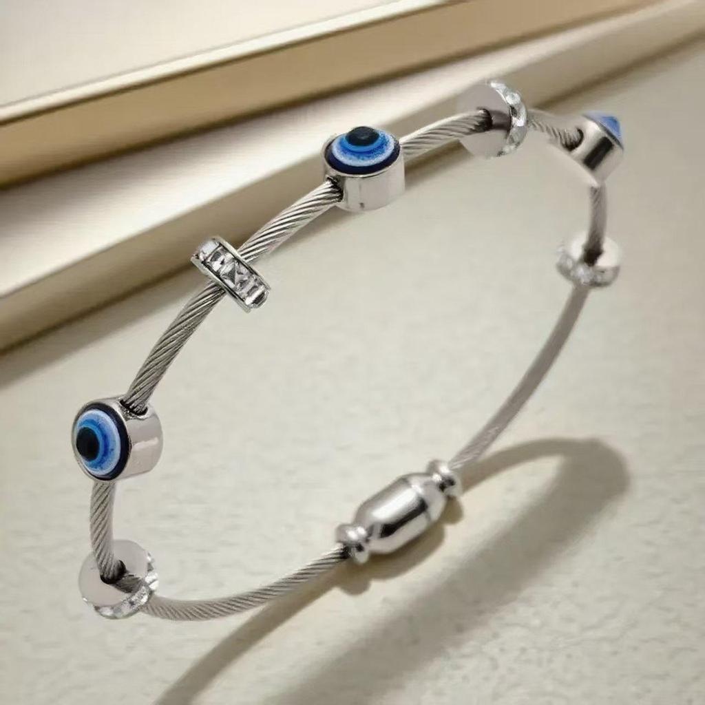 Elegant Roman Numeral Intertwined Titanium Steel Bracelet for Women - Diamond Inlaid, Double Layer, Colorfast Jewelry