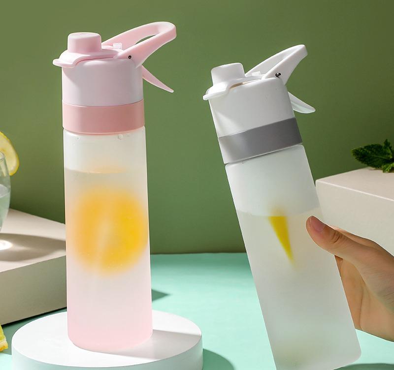 Портативные спортивные пластиковые бутылки для воды для студентов, креативные бутылки-спреи, летние, для военной подготовки, удобные стаканы для воды