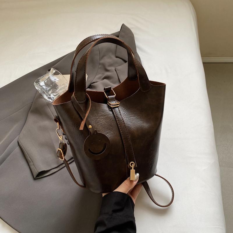 Chic Retro Style Women's Bucket Bag For Fall Casual Crossbody Fashion Accessory