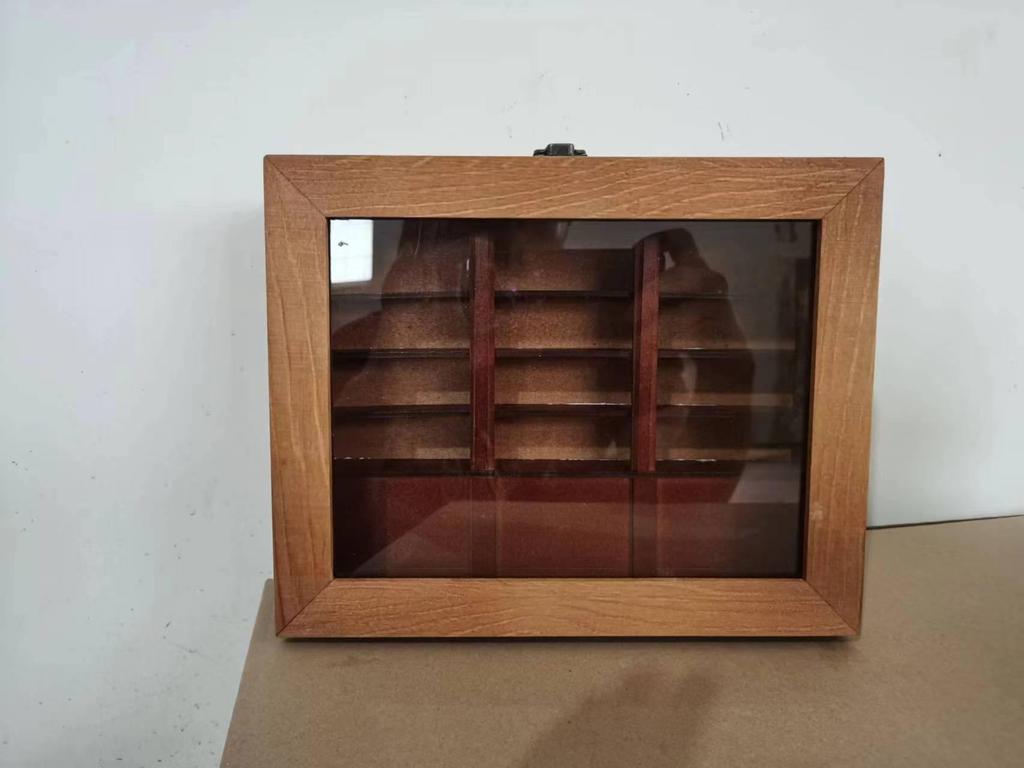 American Creative Anti-Anxiety Bookshelf Ornament – Shake Away Anxiety with This Relaxing Gift