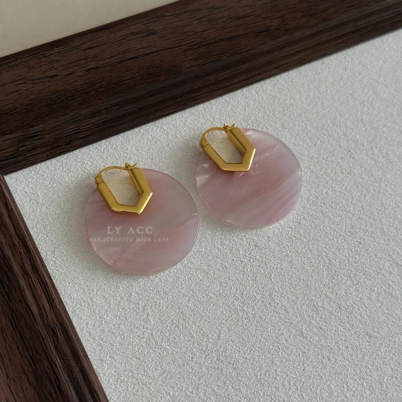 Minimalist and gentle commuter earrings resin smudge fashion high sense fresh niche design light luxury versatile earrings women