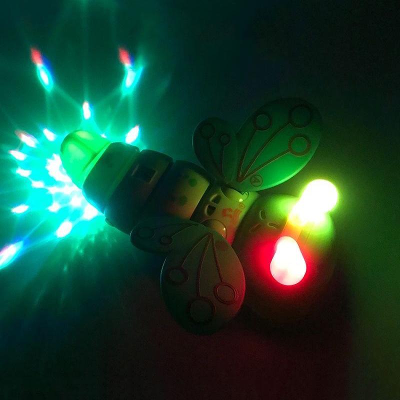 Трюковая вращающаяся игрушка-гусеница, электрическая вращающаяся на 360° музыкальная игрушка-гусеница с крыльями, ползающая гусеница, ползающая машинка