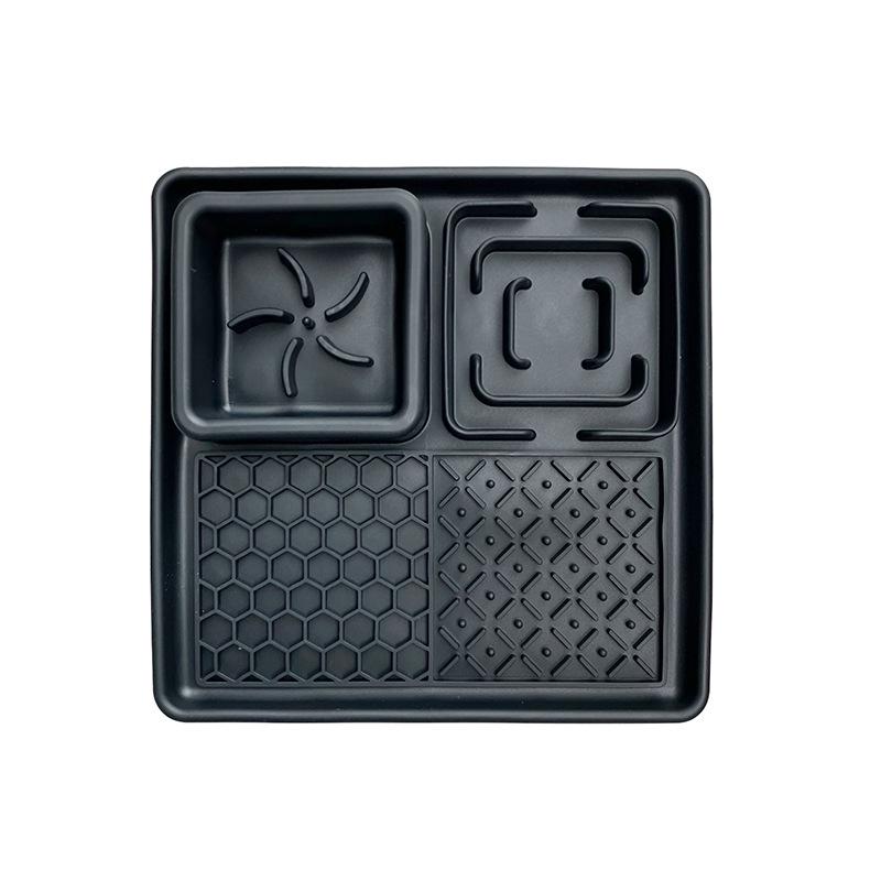 Pet Slow Feeder Tray: Edible-Grade Silicone Mat with Suction Cup for Cats & Dogs