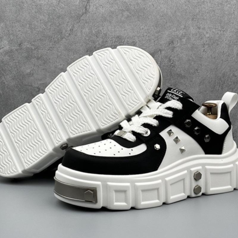 Модная мужская обувь, однотонные кеды на толстой подошве, увеличивающие рост, повседневная обувь для скейтборда, нишевый дизайн, модные мужские туфли с заклепками, Zapatos Hombre