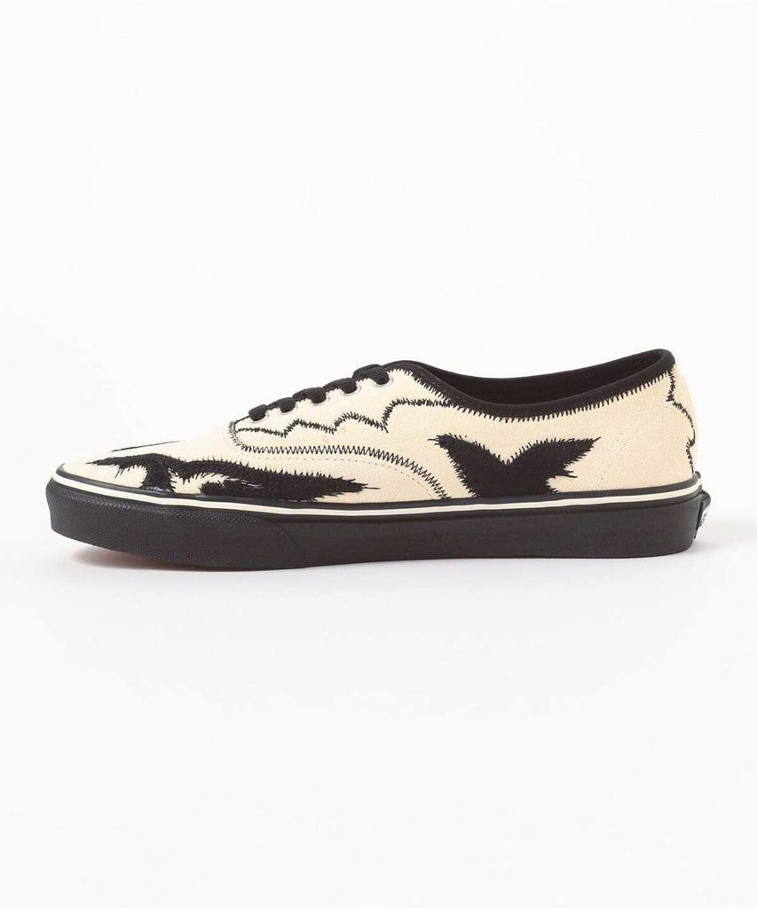TC32-AJ520 TOGA A Vans Authentic Белый Черный (с Носками Комплект из 2 штук)