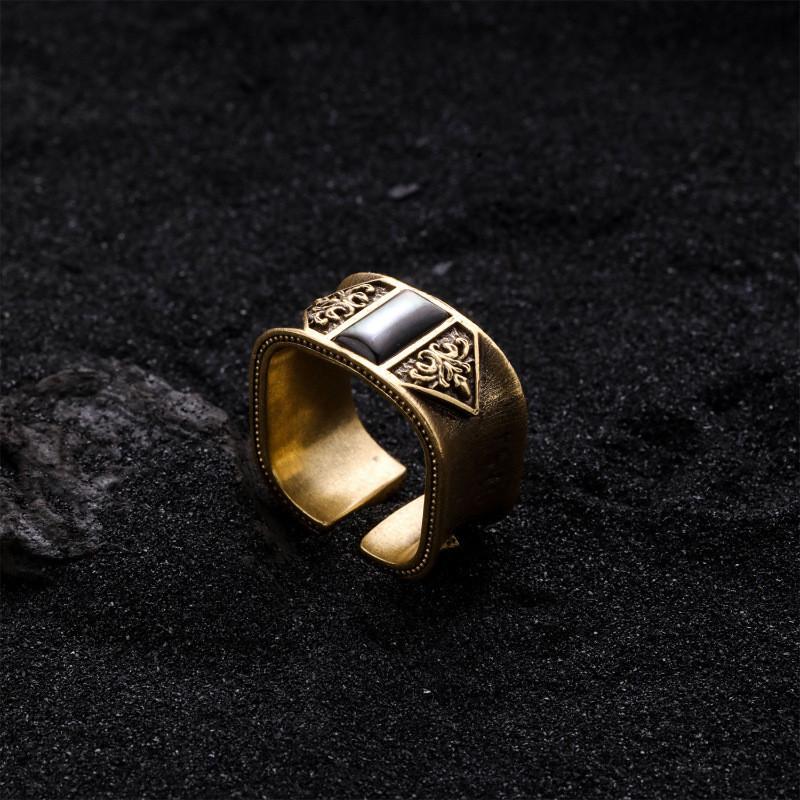 Unique Retro Chunky Black Square Adjustable Wide Ring For Women Stylish Vintage Appeal