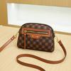New trendy and stylish versatile women's crossbody bag, niche printed shoulder bag, fashionable phone bag