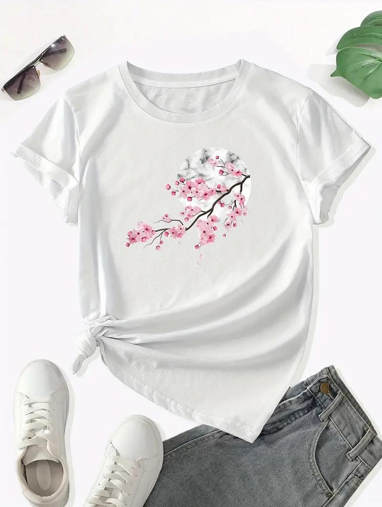 Chic and Comfortable Women's White T-Shirt with Simple Print Pattern