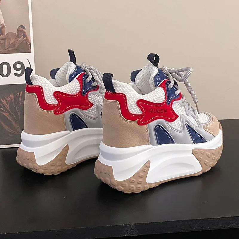 Модные Новые 10см Модные и Универсальные Кроссовки на Толстой Подошве для Осени 2025 Новые Сетчатые Дышащие Повседневные Спортивные Женские Кроссовки на Шнуровке