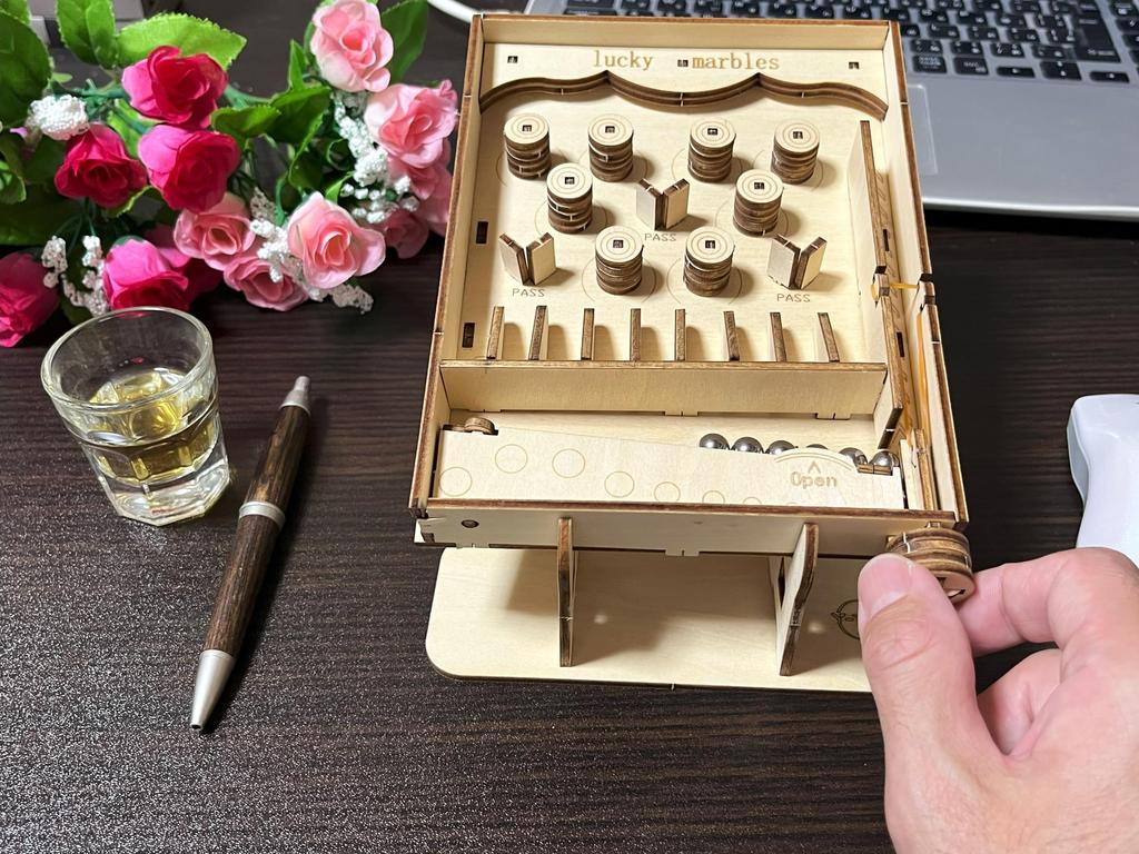 Pinball Wooden 3D Puzzle Toy Handmade Game Machine 3D Puzzle Craft Kit Small Pinball Machine