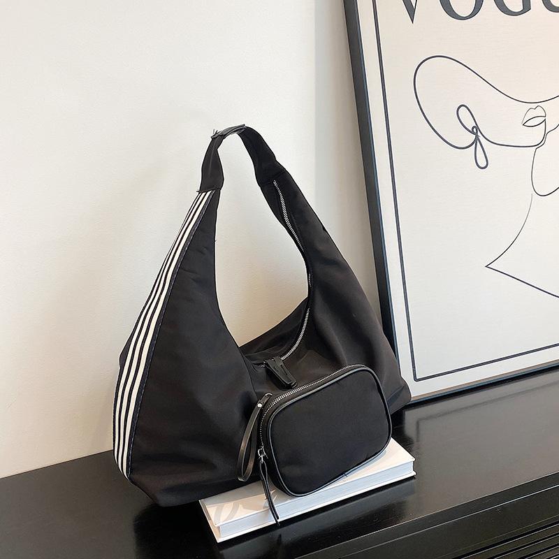 2025 Summer New Nylon Cloth Black Shoulder Bag Niche Fashion Casual Underarm Bag Simple Versatile Tote Bag