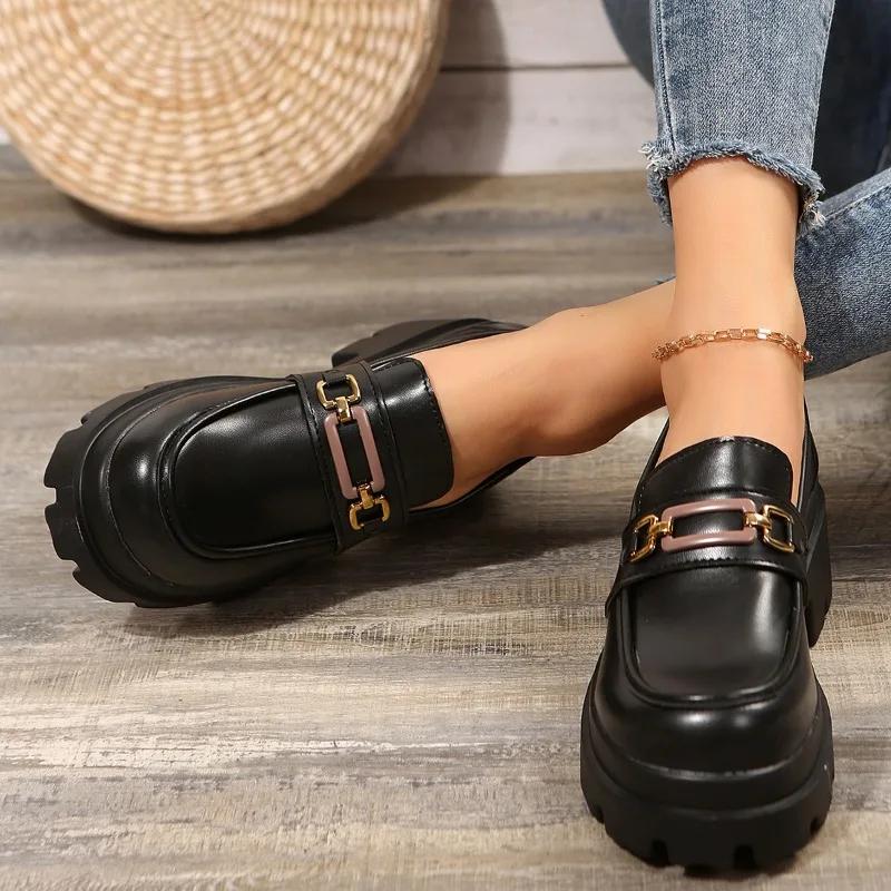 Распродажа женской обуви 2024 года, модные женские туфли-лодочки без застежек, осенние туфли с круглым носком, цепочкой, однотонные туфли на платформе и массивном каблуке, туфли больших размеров