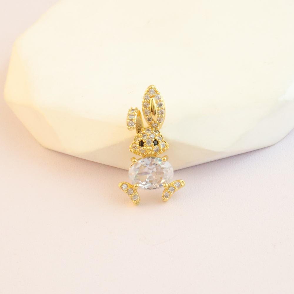 Elegant Copper Fox Gourd & Four-Leaf Clover Necklace with Zircon & Butterfly Accents for Women.