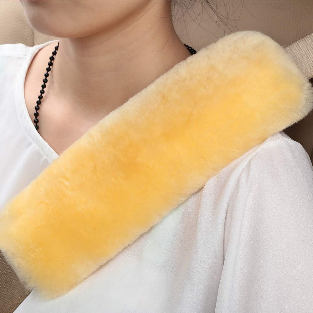 OGLAND  Sheepskin Soft Fuzzy Car Seat Belt Cover Pad, Comfy Fluffy Seatbelt Covers for Shoulder Pad Neck Cushion Protector Car Accessories Woman Man