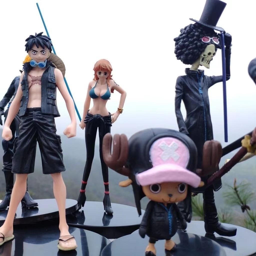 One Piece Модель ручной работы Золотой город Версия из фильма Черная одежда Команда Соломенной шляпы 9 Полный набор Луффи Зоро Аниме Фигурки ПВХ Материал