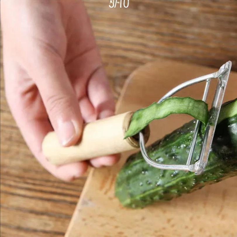 Durable Old-Fashioned Kitchen Peeler for Sweet Potatoes, Winter Melons, Cucumbers, Pumpkins, and More