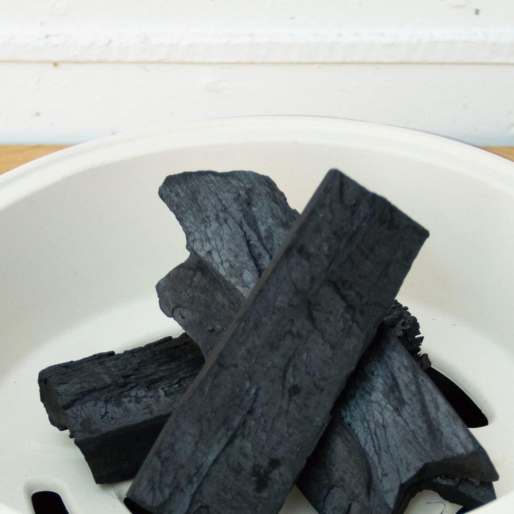 Kamoshika Douguten Tabletop Stove, Ceramic Charcoal Stove, Round, Small, Compact, Made in Japan, Black