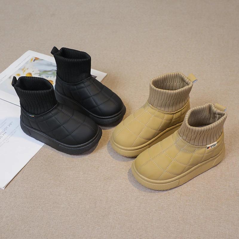 2024 Детские короткие ботинки для девочек и мальчиков, зимние, новая мода, корейский стиль, мягкая подошва, противоскользящие, повседневные, универсальные, теплые туфли