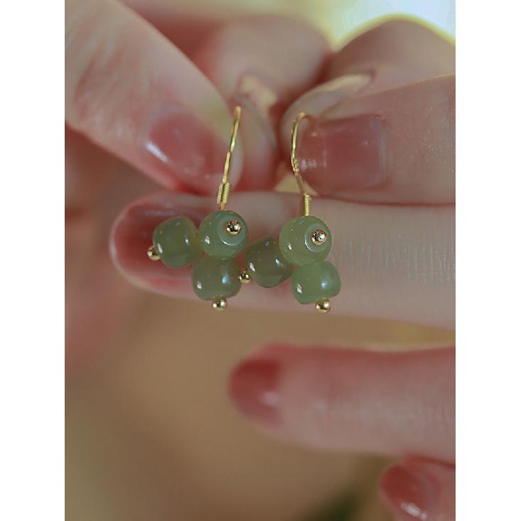 Dreamland*Hetian jade earrings for women, small grape design, suitable for sensitive ears, gift for girlfriend, summer ear clips, Korean niche design