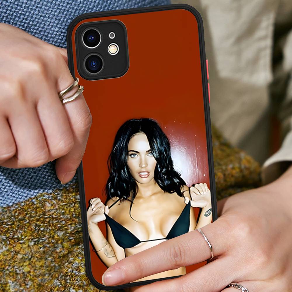 Чехол для телефона Актриса М-Меган Фокс Модель Для IPhone 16e 16 15 14 13 12 11 Pro Max X XS Max Plus Матовый Прозрачный