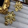 Модные ретро-серьги-гвоздики из тяжелого металла с позолотой и крупным цветком для женщин, подходят для модной уличной фотографии и путешествий