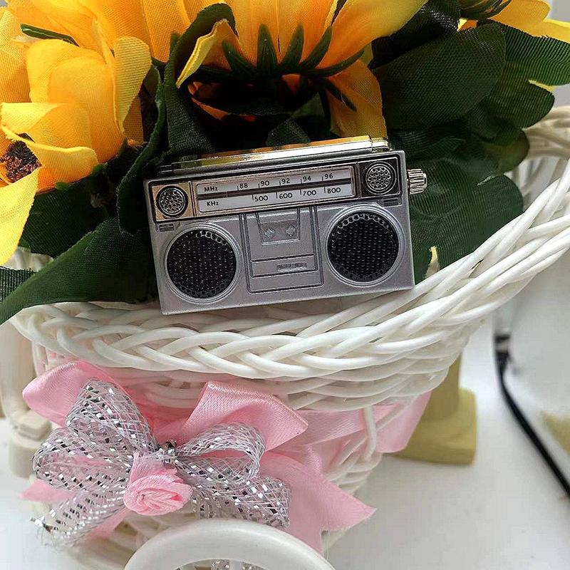 1: 12 Dollhouse Home Accessories Pocket Simulation Mini Retro Radio
