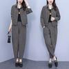 Модный полосатый костюм большого размера женский осенний свободный повседневный в западном стиле был тонким костюмом-двойкой