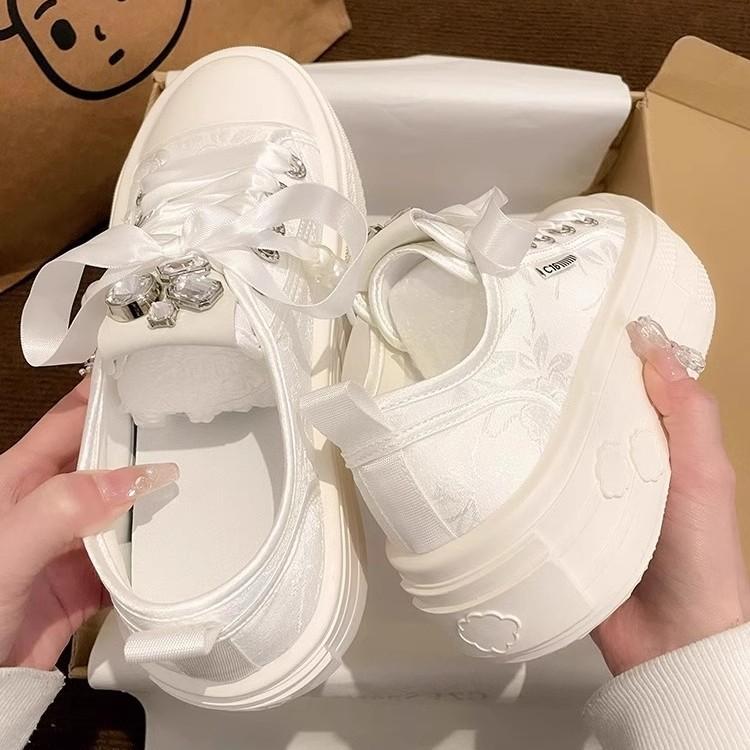 Spring and Autumn New Clouds Korean Little White Shoes Women's Versatile Casual Niche Design Breathable Canvas Shoes