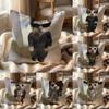Чехол на подушку с Леоном Кеннеди (Кошка) - Многоцелевой чехол для подушки для дома и автомобиля - Двусторонний, Мягкий и Прочный для Ежедневного Использования